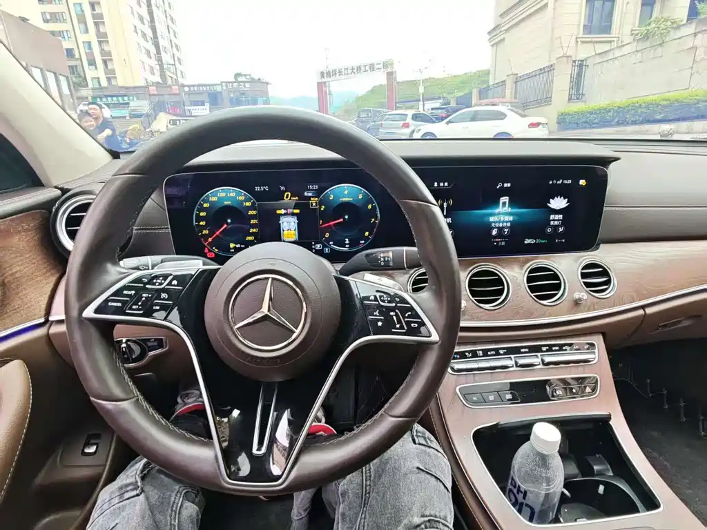 Mercedes-Benz E-Class 2023 — фото 5
