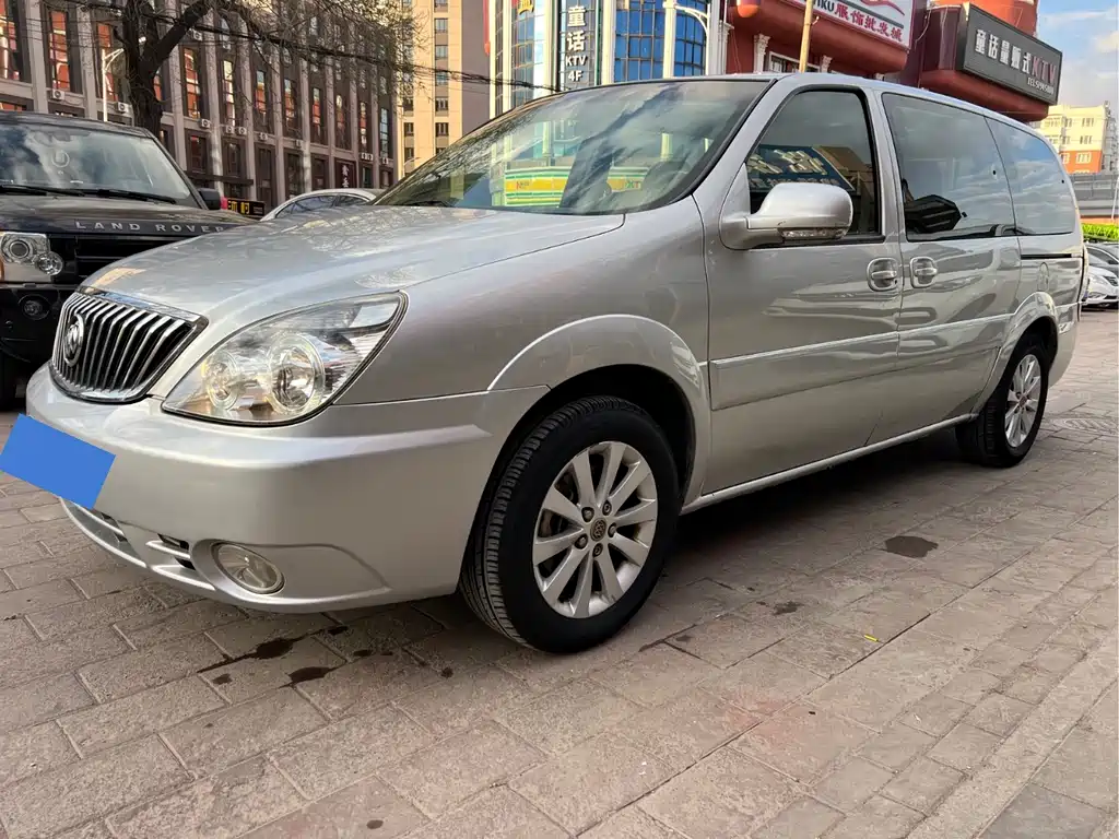 Buick GL8 2013