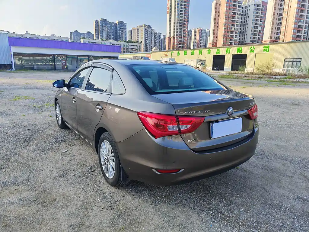 Buick Excelle 2016 — фото 13