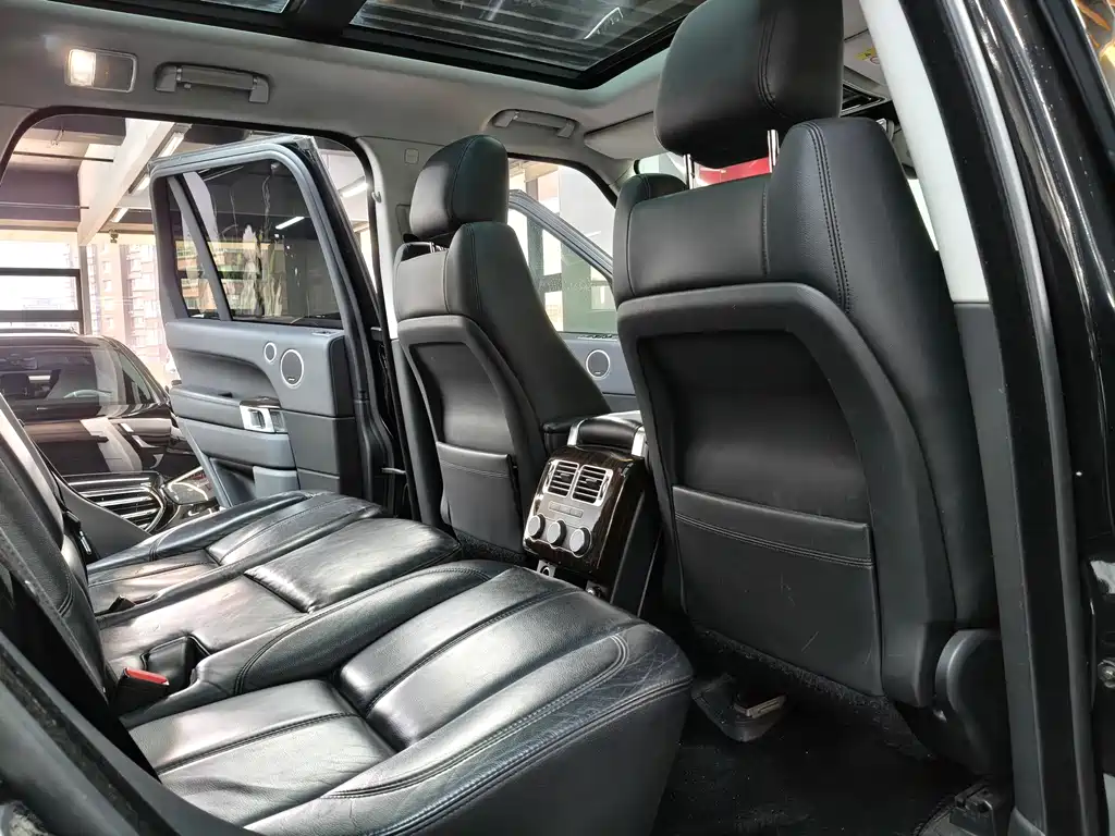 Land Rover Range Rover 2018 — фото 10