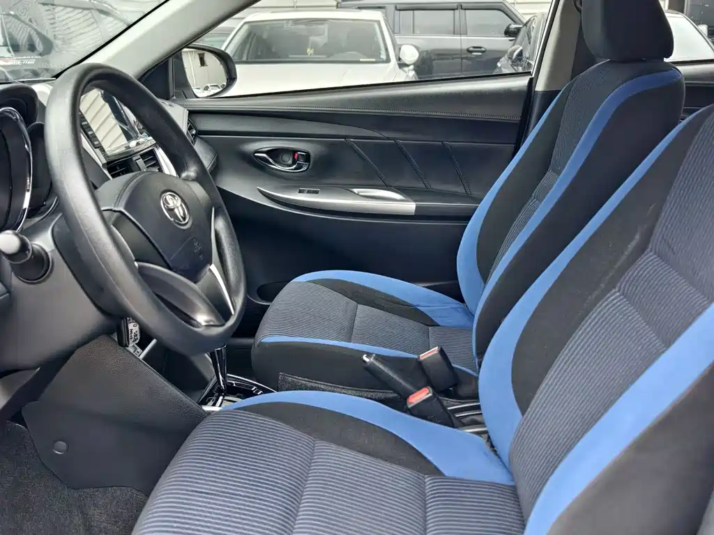 Toyota Yaris L 2019