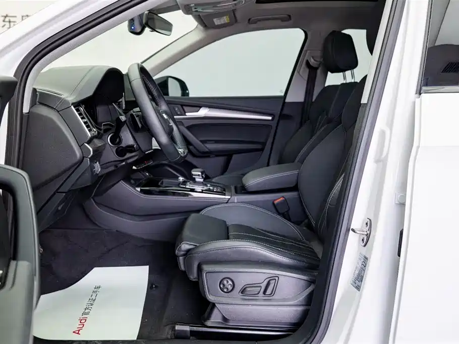 Audi Q5L 2022 — фото 11