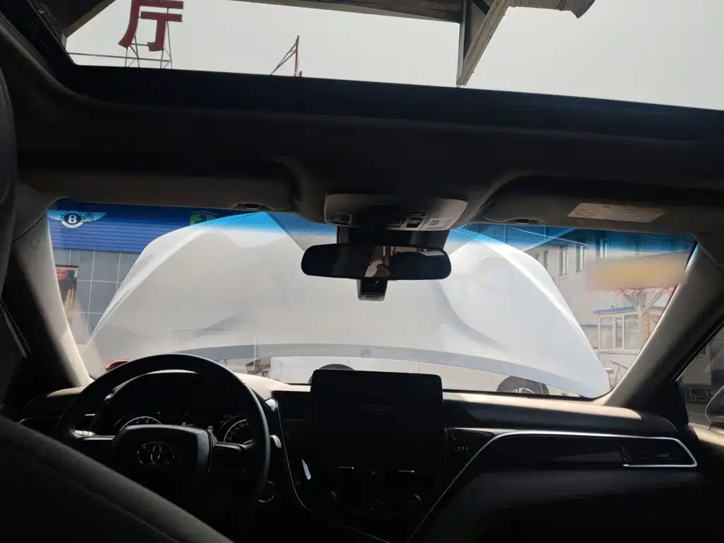 Toyota Camry 2022 — фото 14