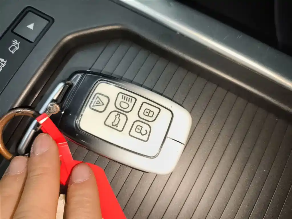 Land Rover Evoque 2019 — фото 14