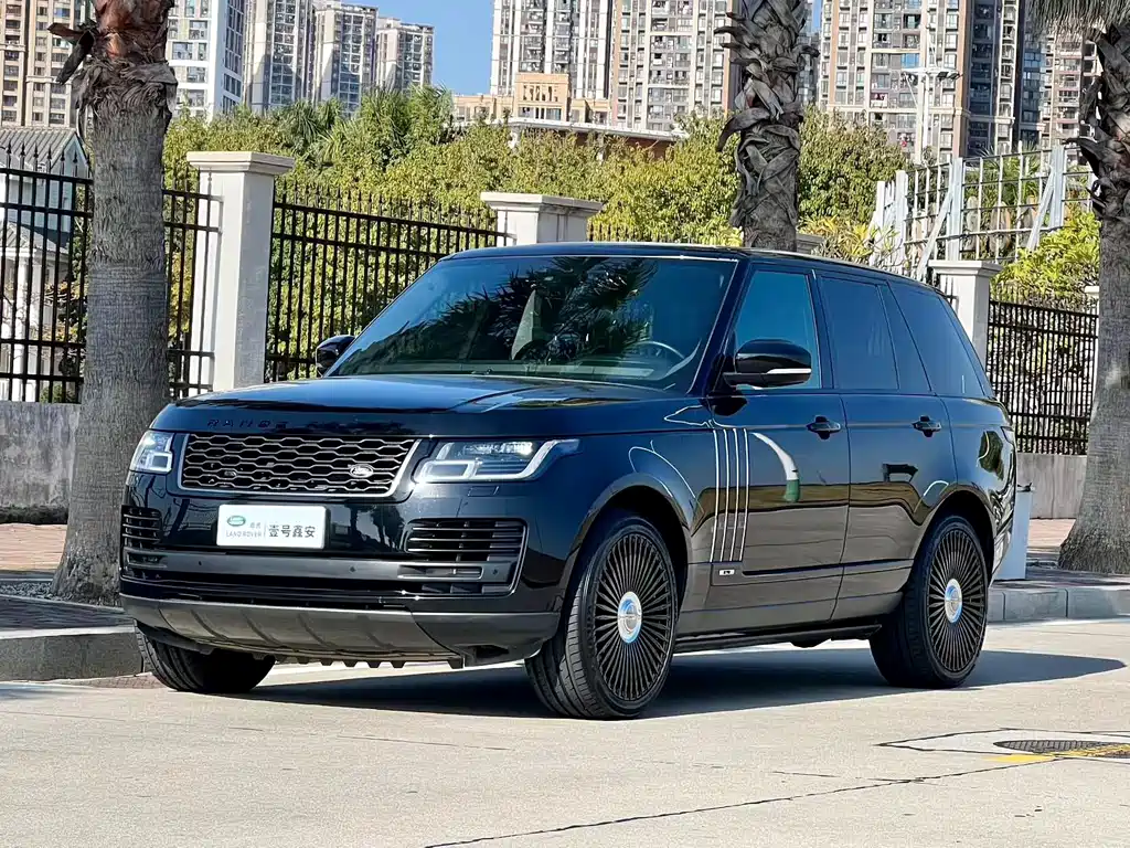 Land Rover Range Rover 2019 — фото 1