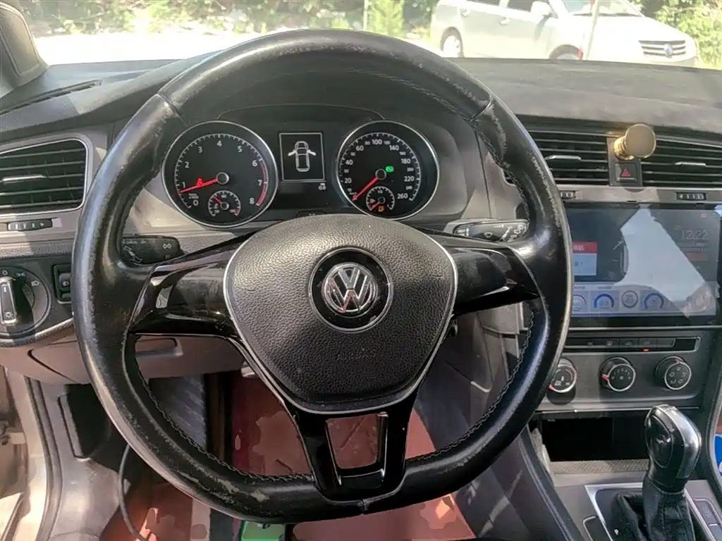 Volkswagen Golf 2015 — фото 11