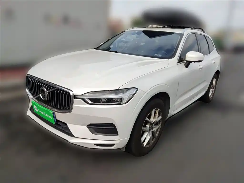Volvo XC60 2018 — фото 2
