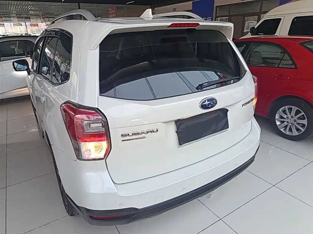 Subaru Forester 2016 — фото 6