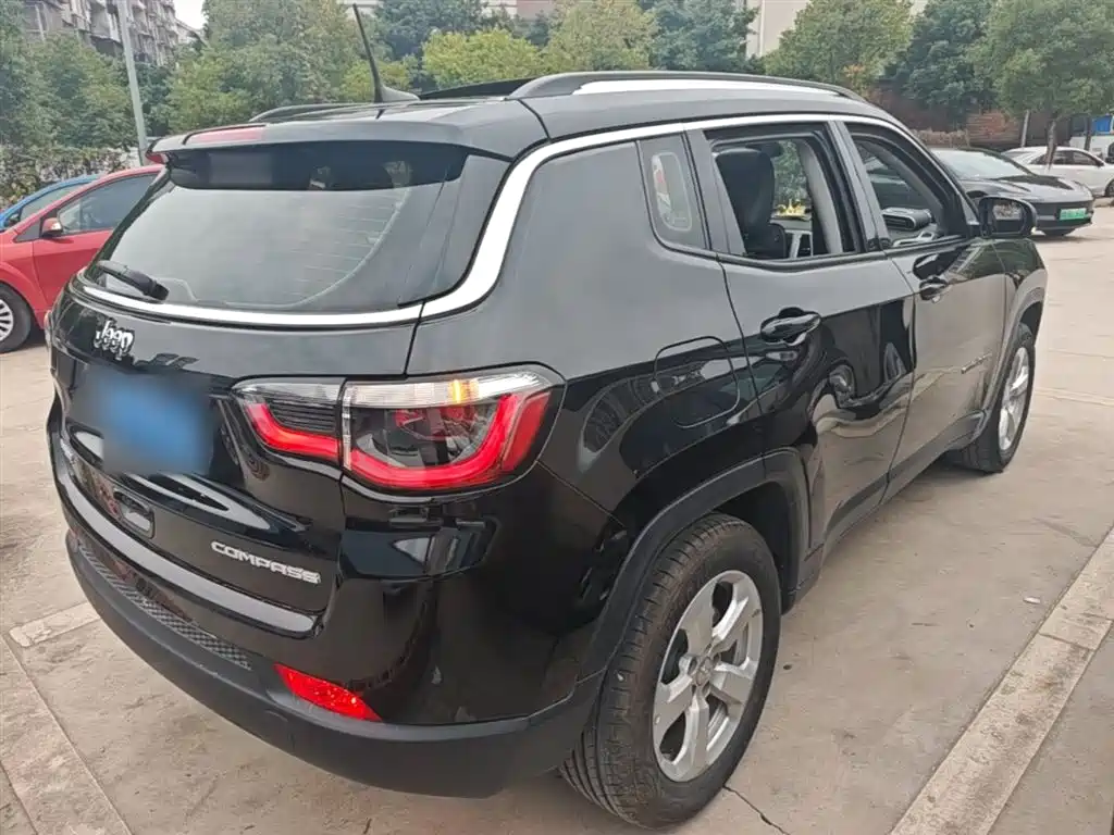 Jeep Compass 2020 — фото 7