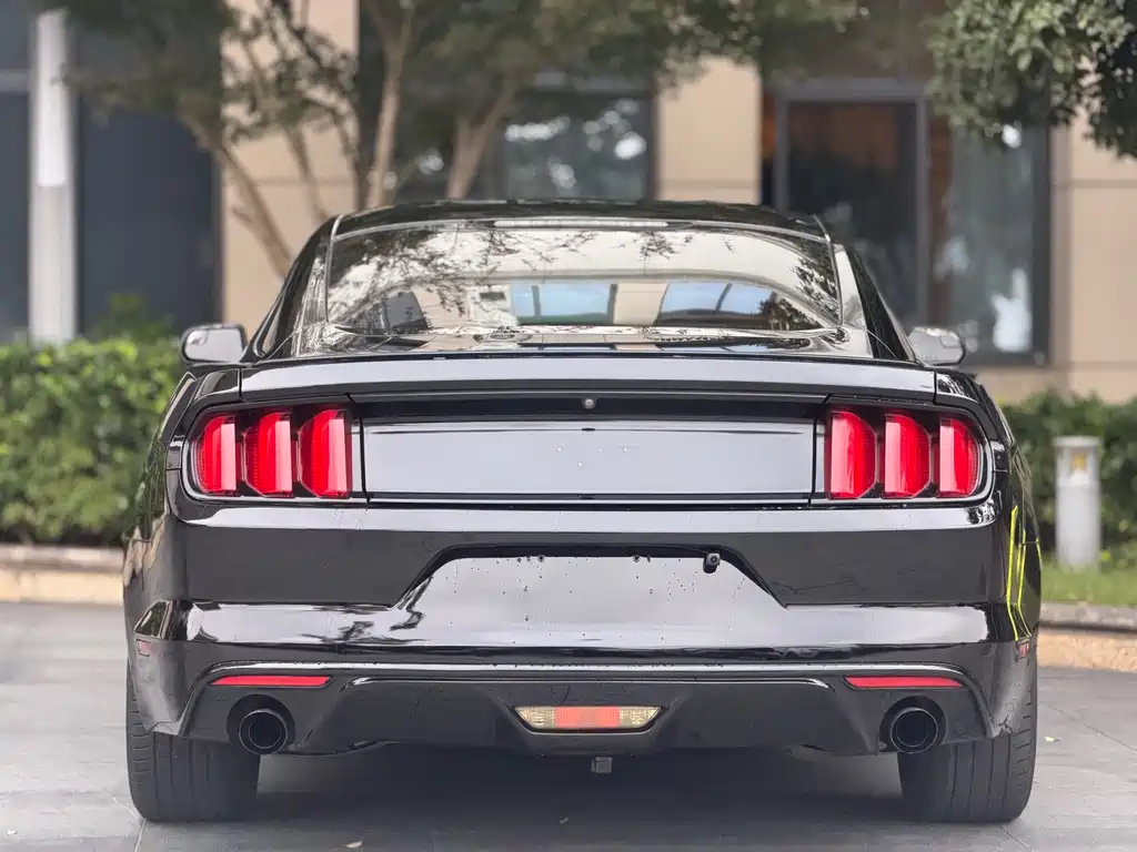 Ford Mustang 2018 — фото 9