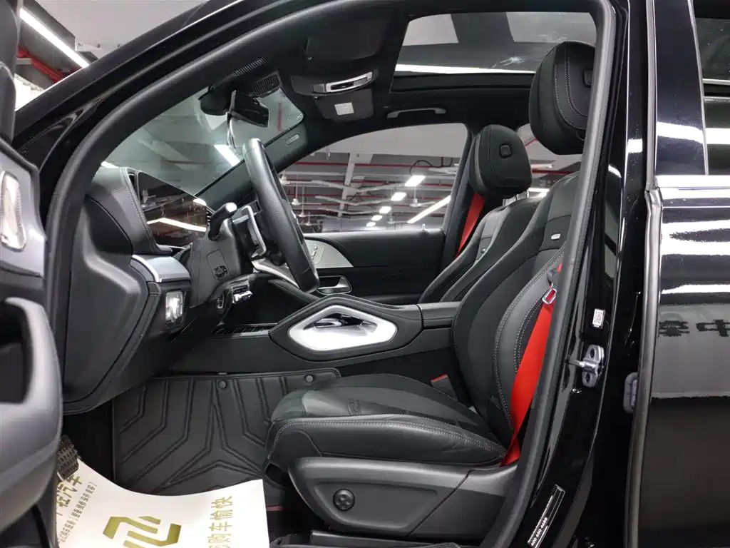 Mercedes-Benz GLE AMG 2024 — фото 8