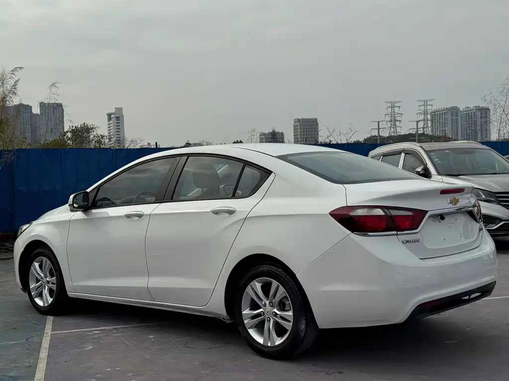 Chevrolet Cruze 2015 — фото 7