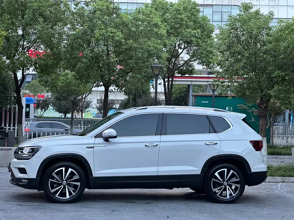 Volkswagen Tharu 2021