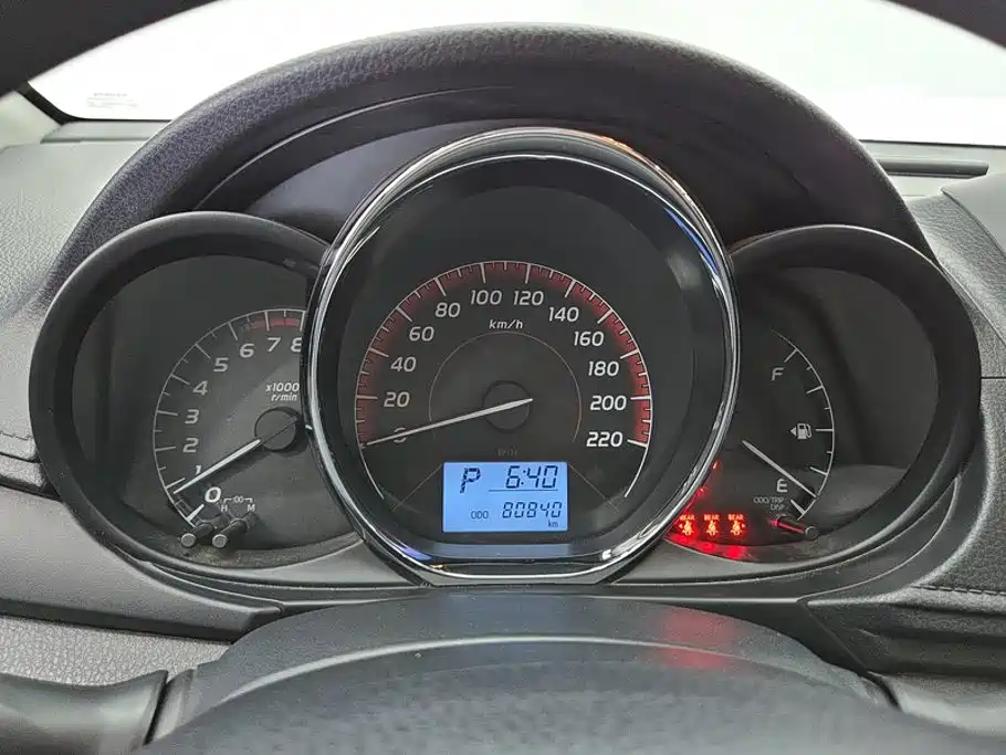 Toyota Vios 2023 — фото 14