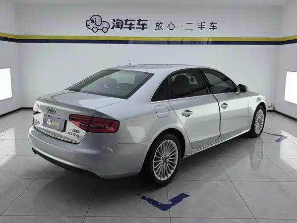 Audi A4L 2016