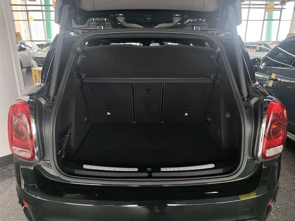 MINI JCW Countryman 2019 — фото 15