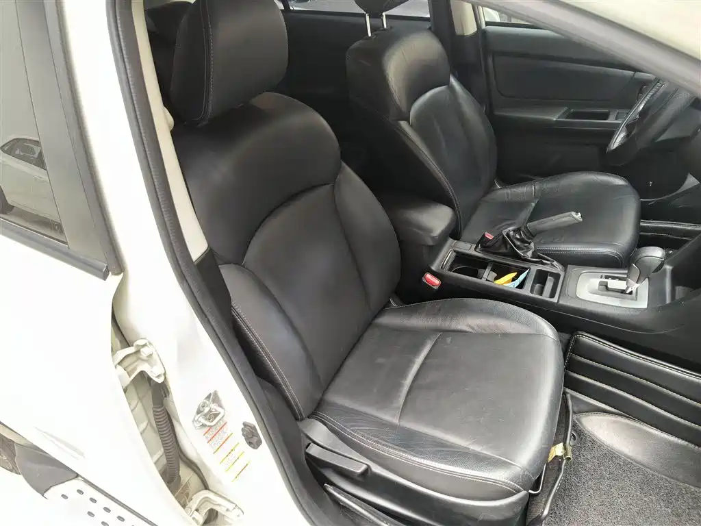 Subaru XV 2015 — фото 20