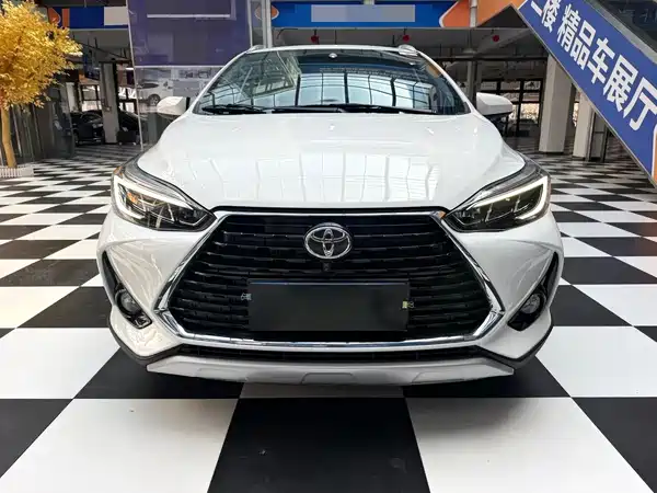 Toyota Yaris L 2022