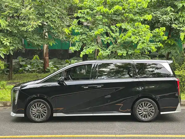 GAC Trumpchi M8 2023