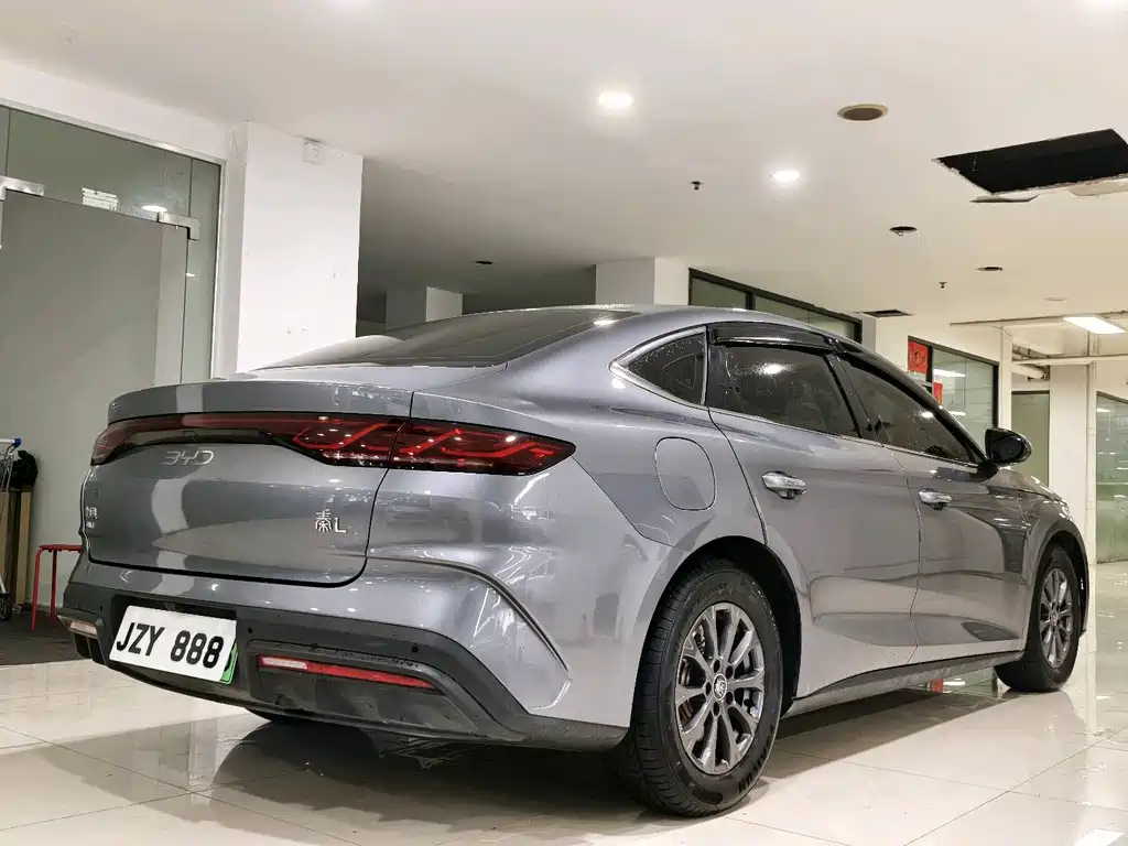 BYD Qin L 2025 — фото 9