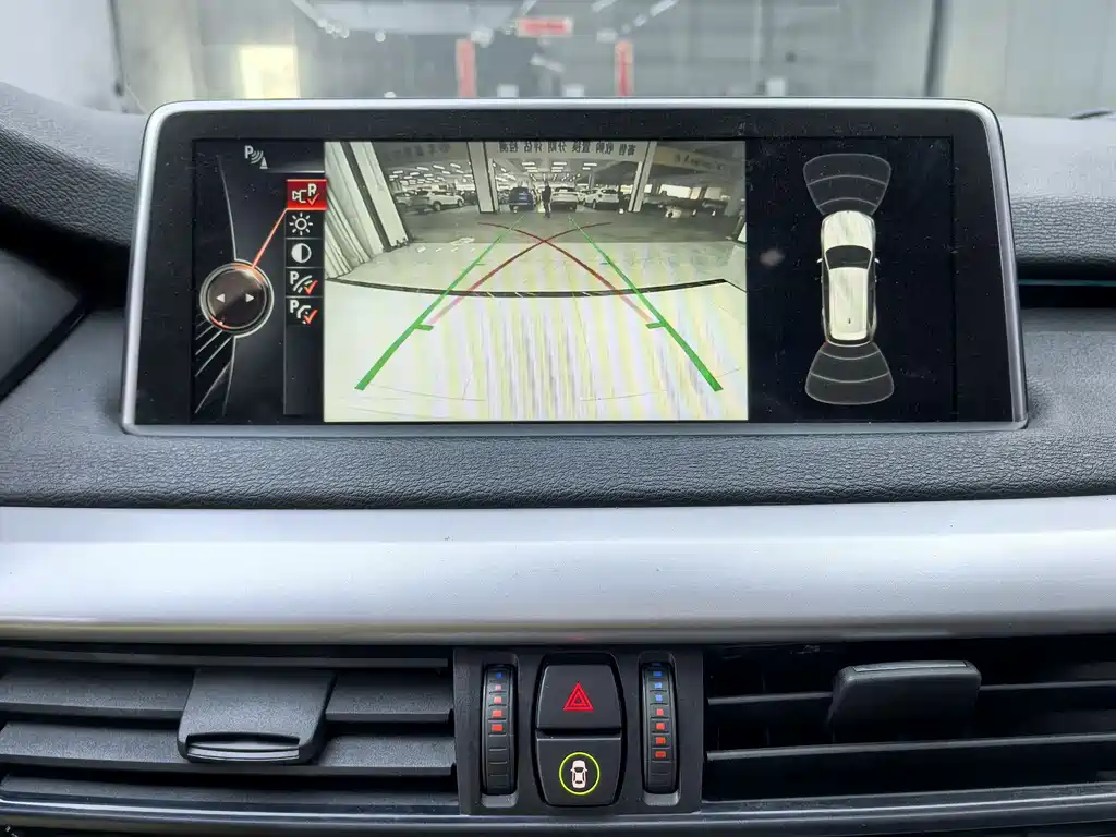 BMW X5 2018 — фото 10
