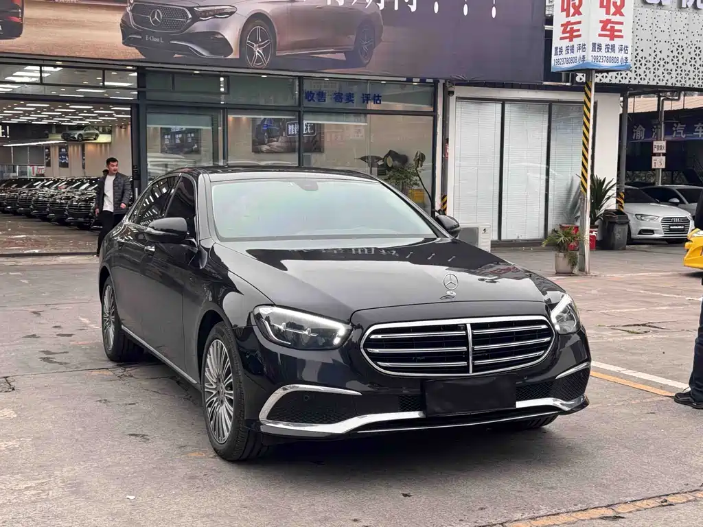 Mercedes-Benz E-Class 2024