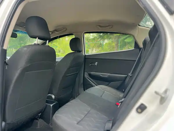 Kia K2 2013