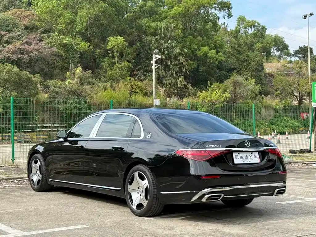 Mercedes-Benz Maybach S-Class 2021 — фото 11