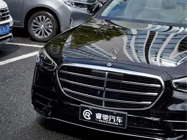 Mercedes-Benz S-Class 2023