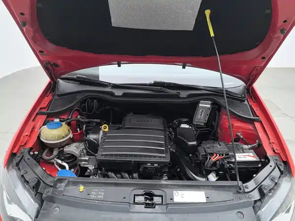 Volkswagen Polo 2015