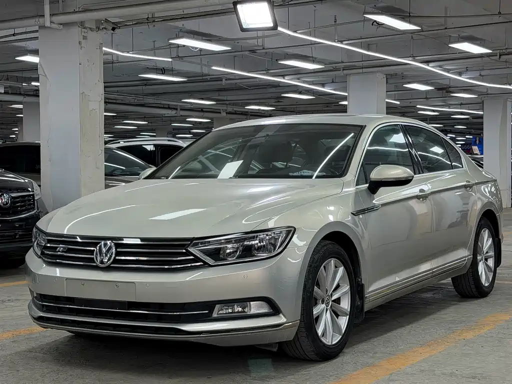 Volkswagen Magotan 2017 — фото 1