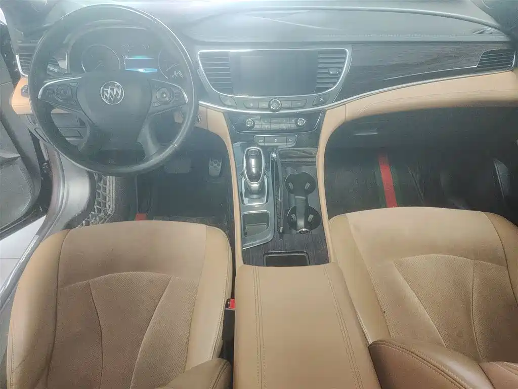Buick LaCrosse 2017 — фото 10