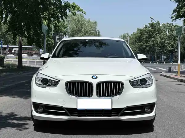 BMW 5 Series GT 2014