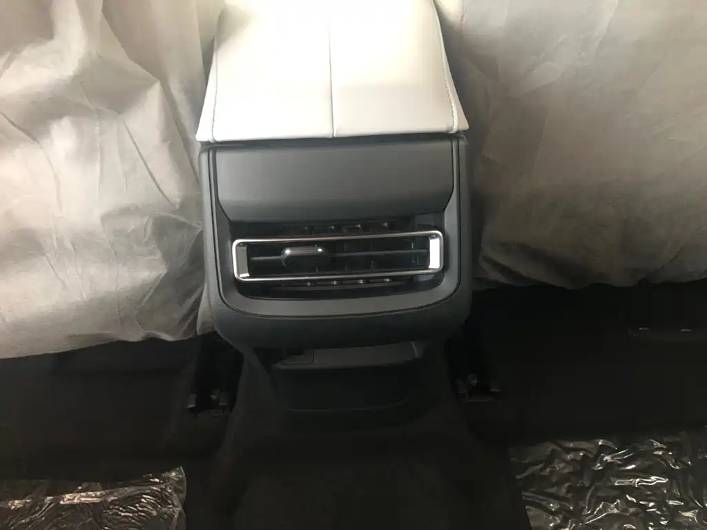 Changan UNI-T — фото 10