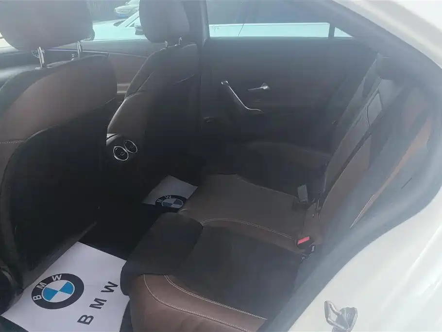 Mercedes-Benz A-Class 2021 — фото 11