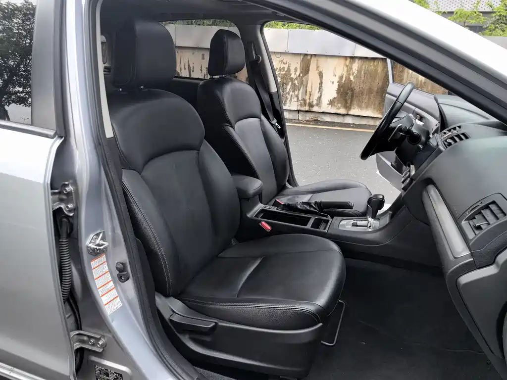 Subaru XV 2013 — фото 24