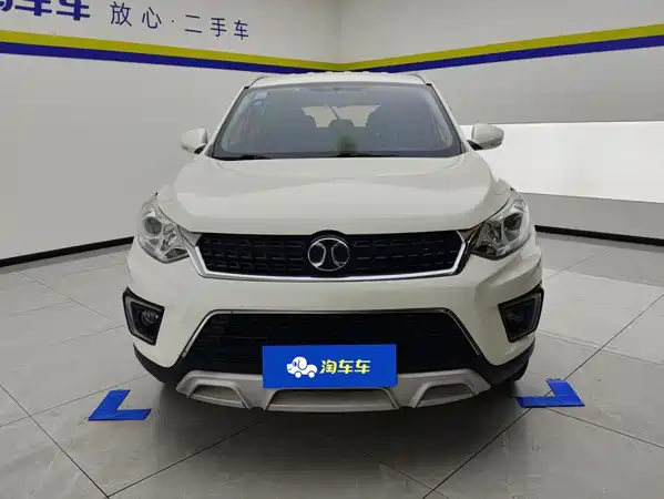BAIC Shenbao X35 2018