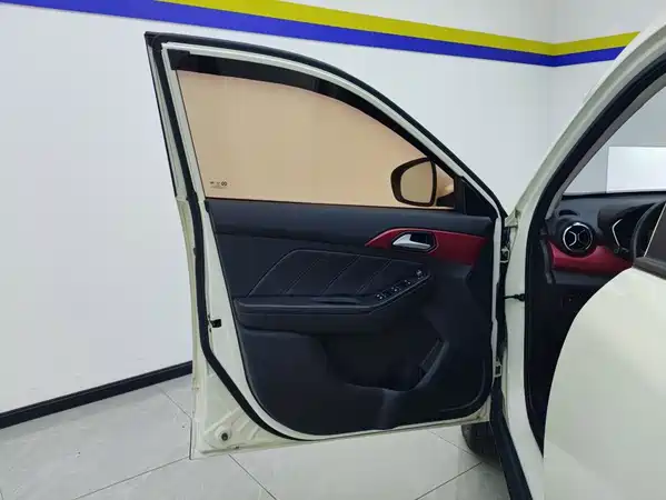 BAIC Shenbao X35 2018