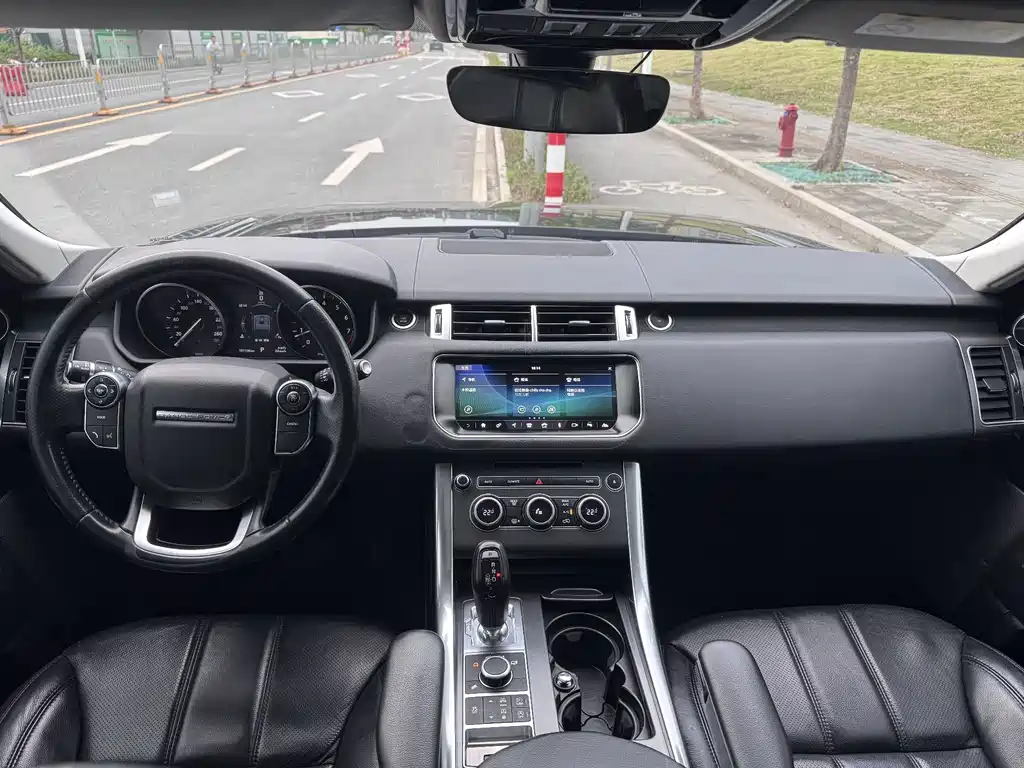 Land Rover Sport 2018 — фото 19