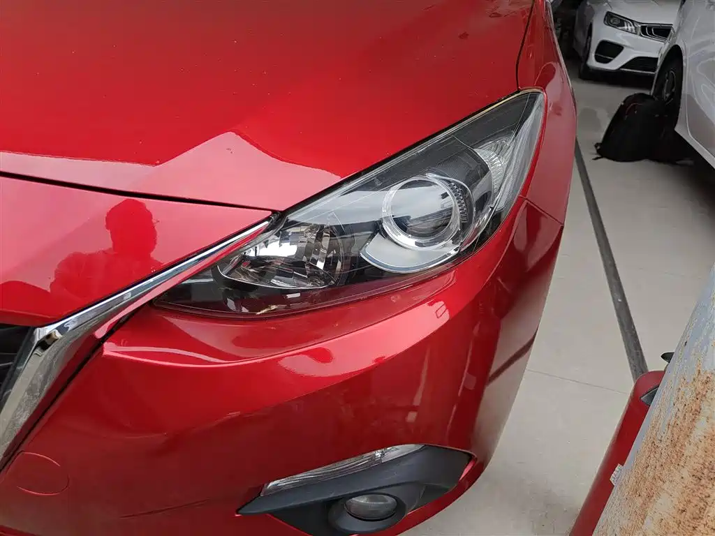 Mazda 3 Axela 2016 — фото 18