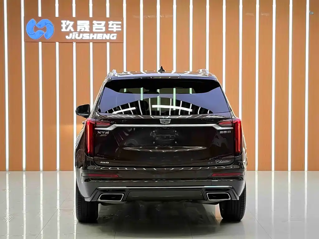 Cadillac XT6 2021 — фото 15