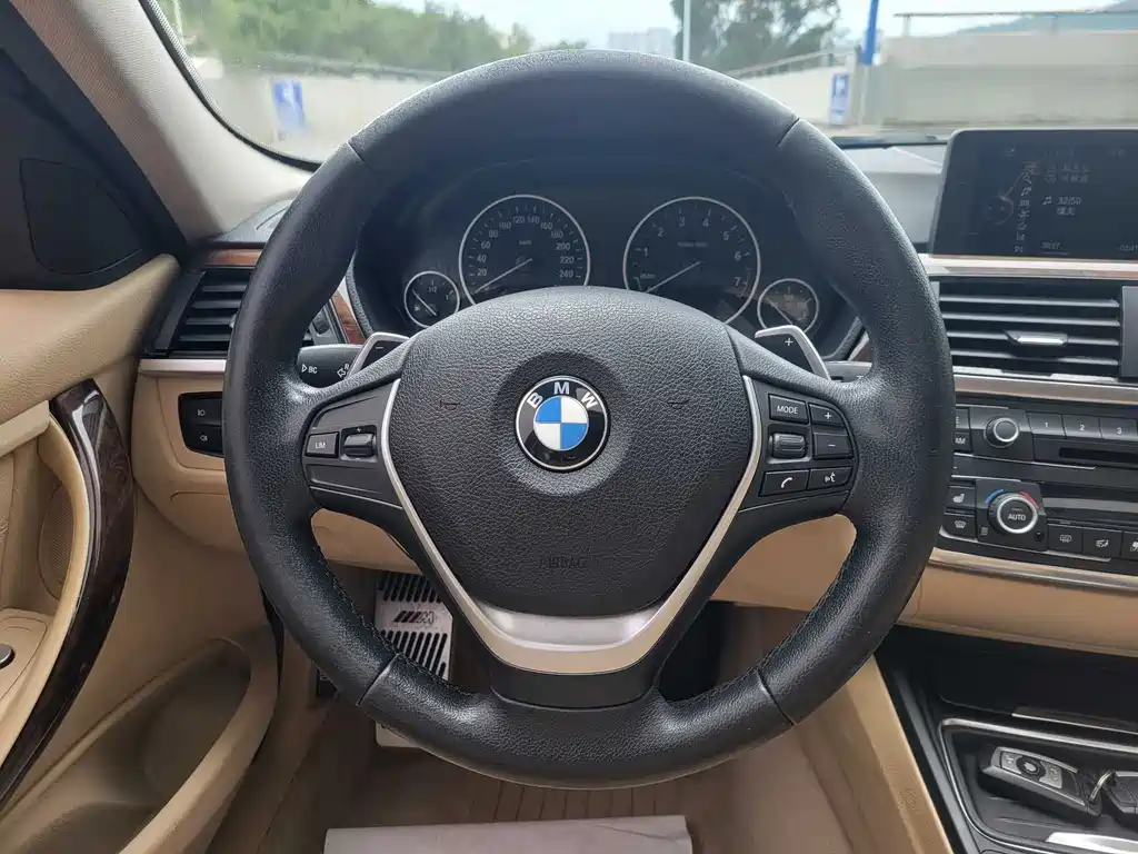 BMW 3 Series 2013 — фото 25