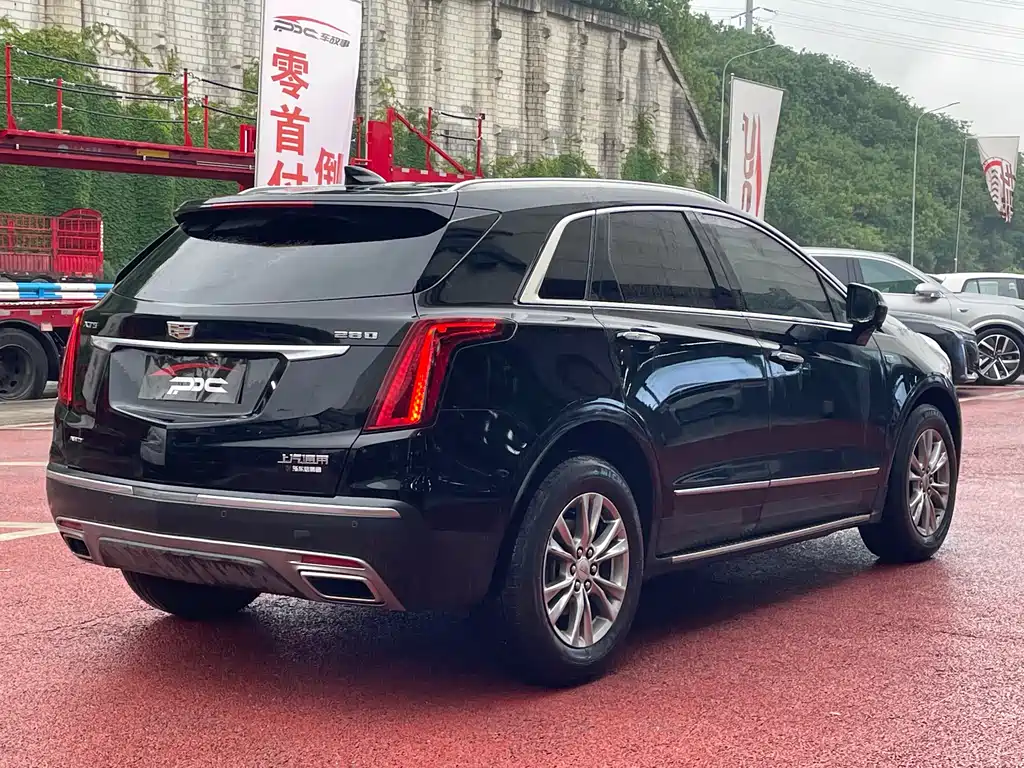 Cadillac XT5 2021 — фото 11