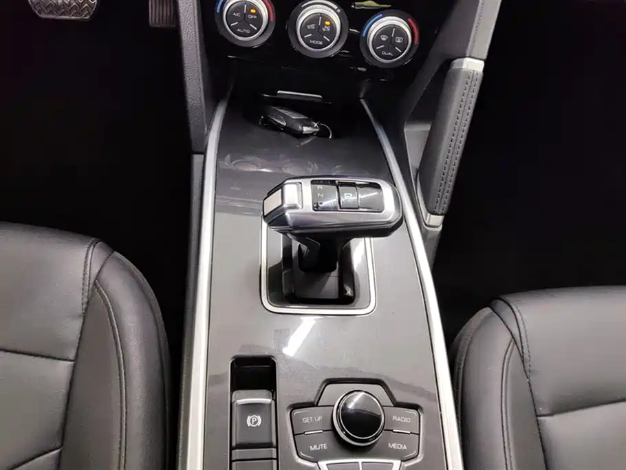 Haval H6 2020 — фото 16