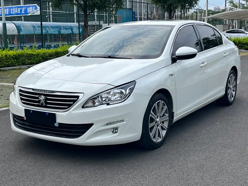 Peugeot 408 2016 — фото 1