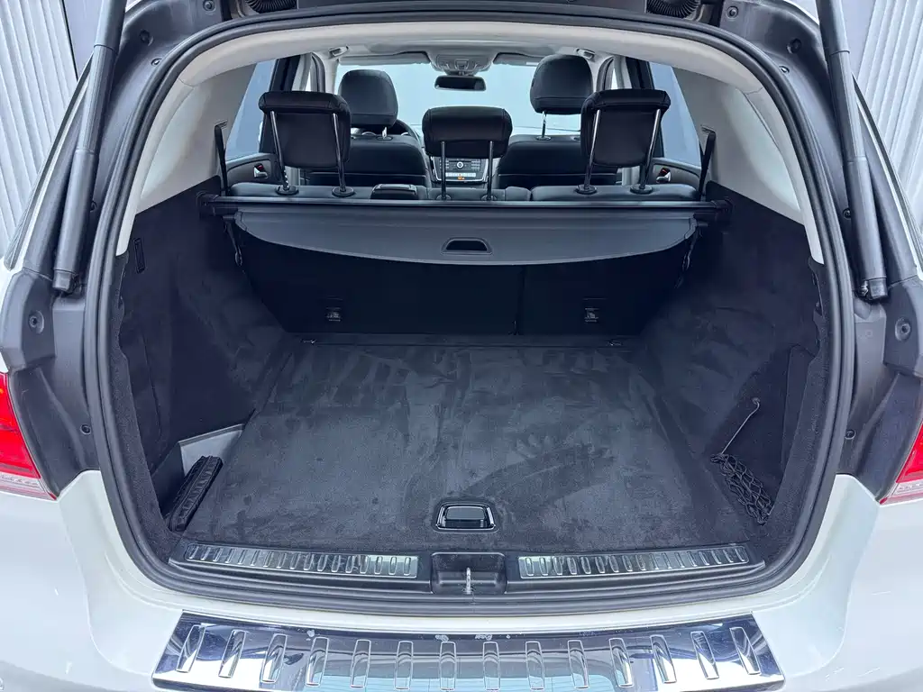 Mercedes-Benz GLE 2016 — фото 19