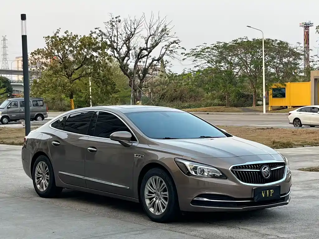Buick LaCrosse 2017 — фото 3