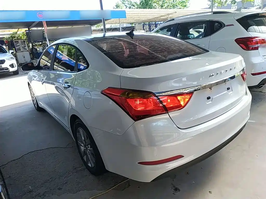 Hyundai Mistra 2015 — фото 5