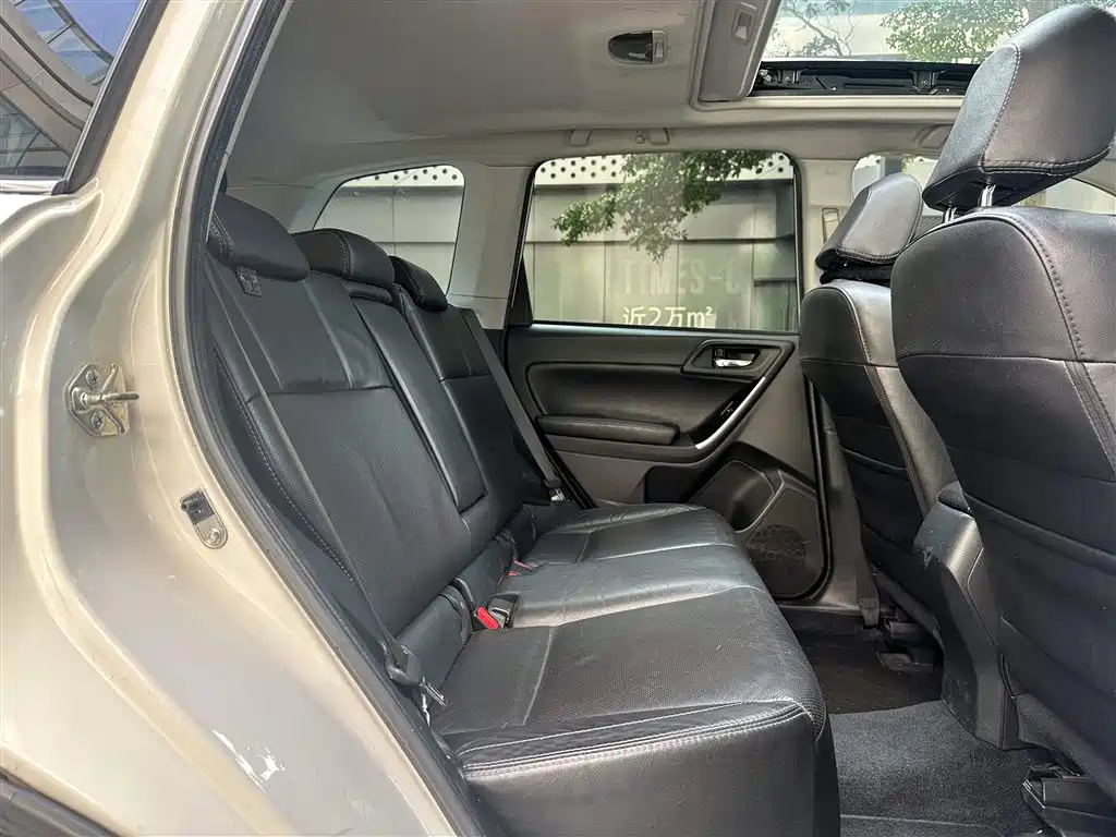 Subaru Forester 2017 — фото 20