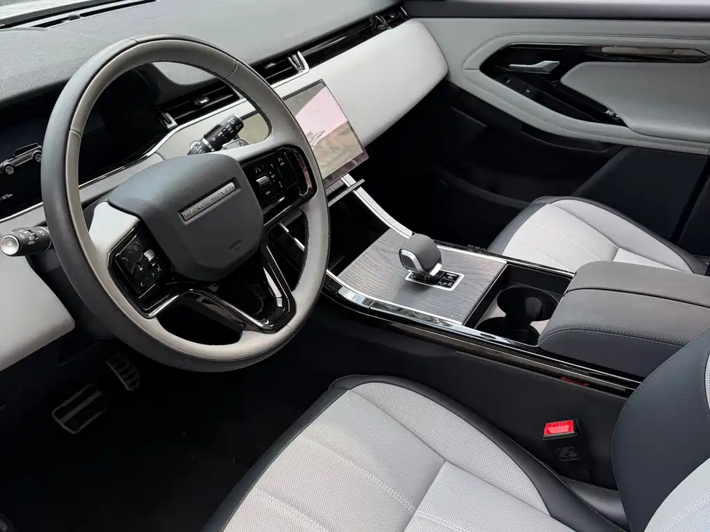 Land Rover Range Rover Evoque 2026 — фото 10